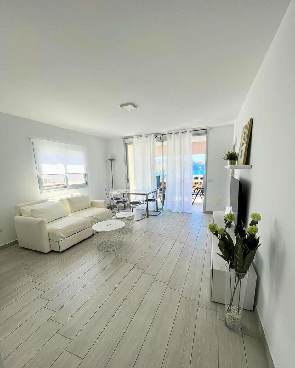 The White Heart House - Attic Sea View Apartment Los Cristianos  Exterior photo