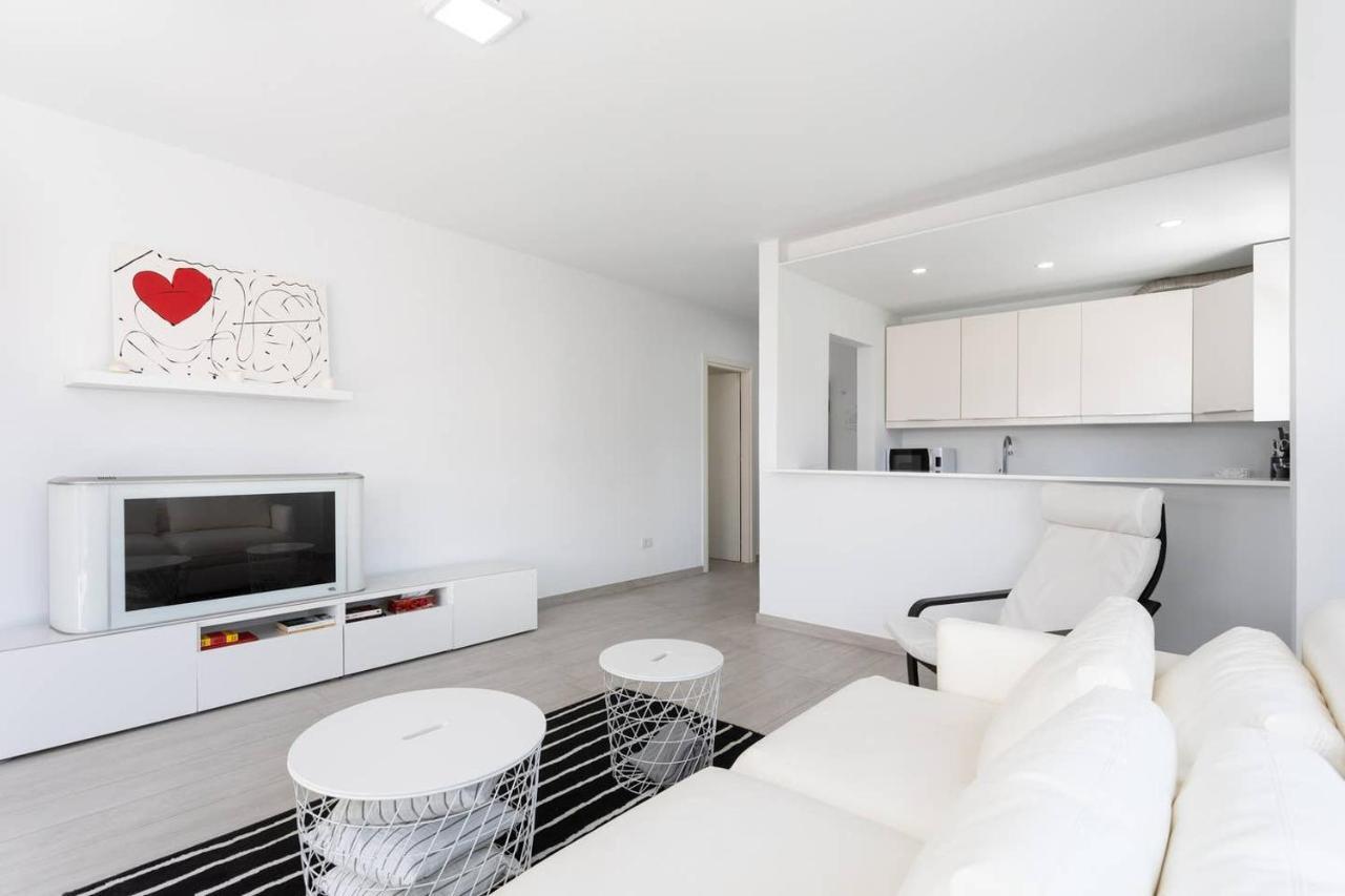 The White Heart House - Attic Sea View Apartment Los Cristianos  Exterior photo